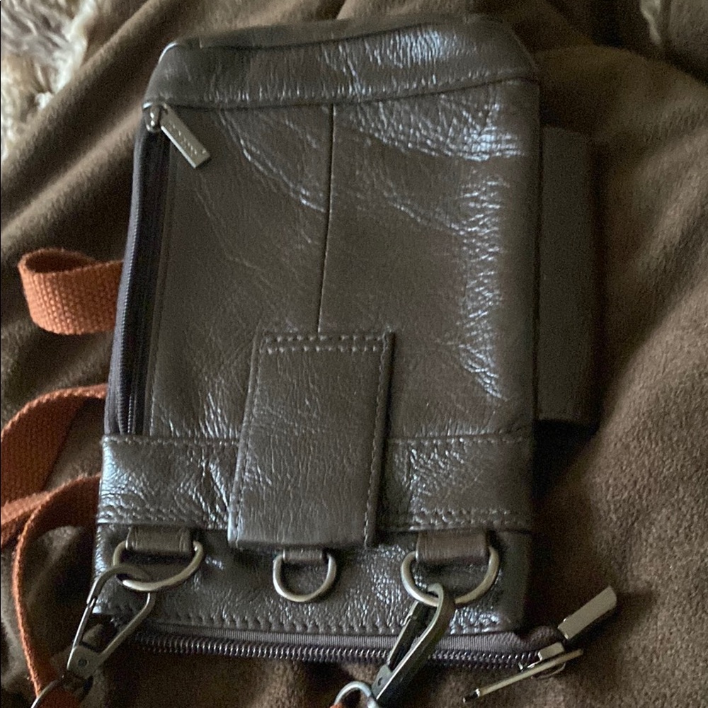 Classic brown  Leather Messenger Bag with Smooth Finish - Picture 6 of 6